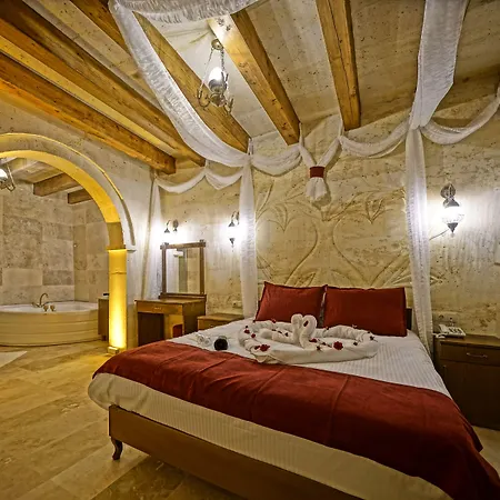 Balloon Cave Hotel